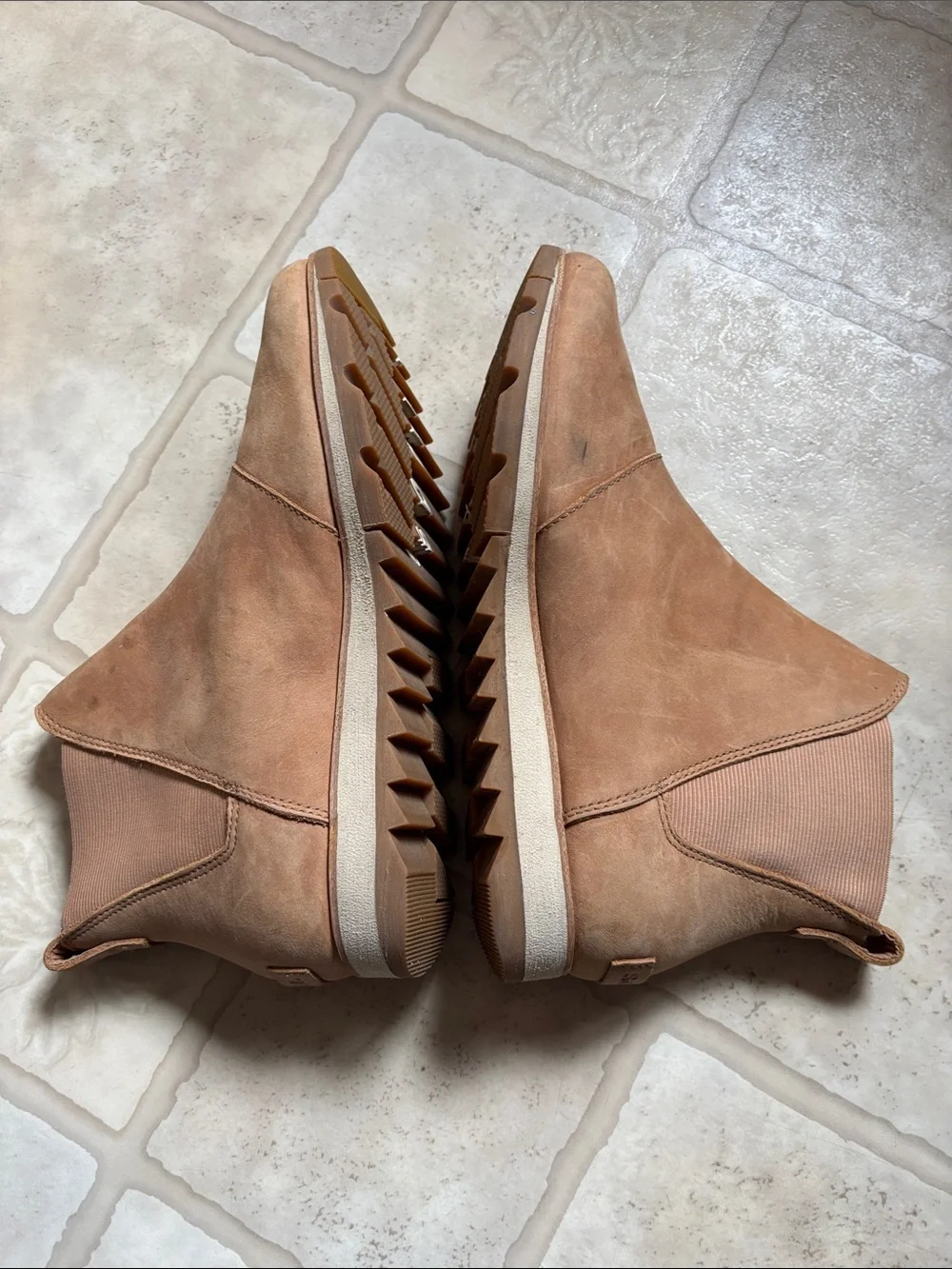 Sorel Women's Harlow Chelsea Ankle Boots Tawny Buff/Gum Size 9
